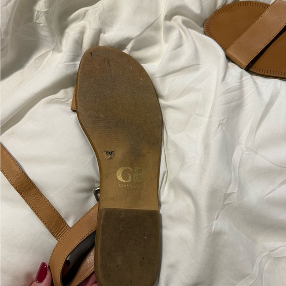 Gianni Bini brown sandals
Women Size 9 - Picture 1 of 2